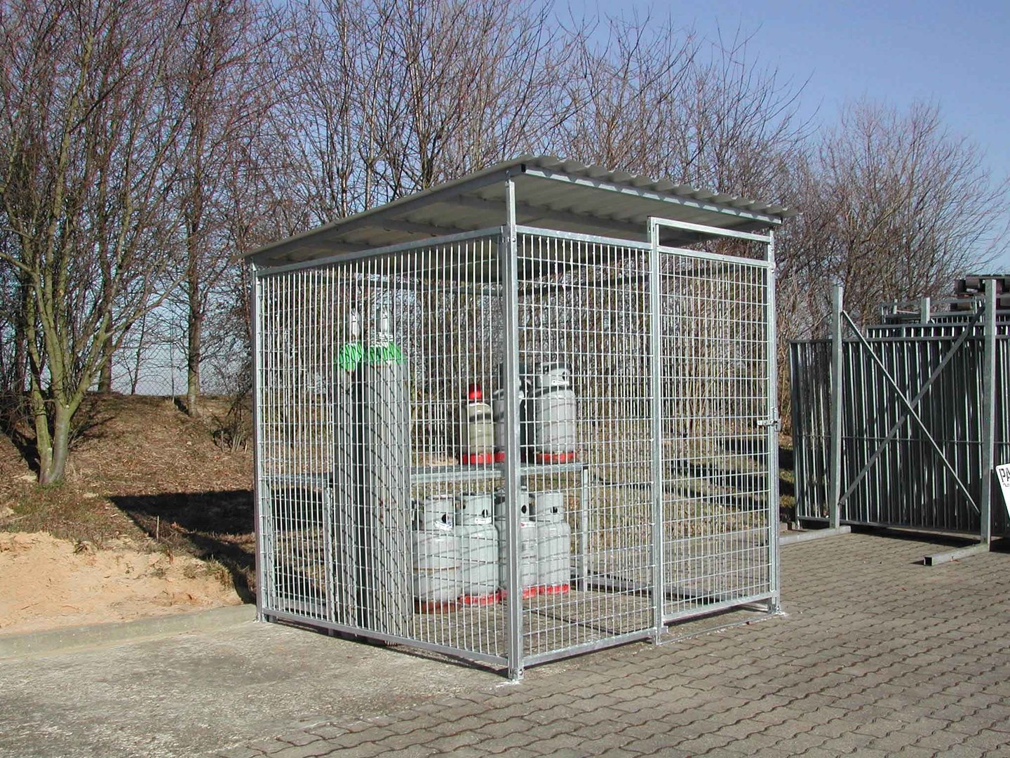 Gasflaschencontainer Lagerbox für Druckgasbehälter, Typ 200-200, Kapaz. 36 x (11 o. 33kg), verzinkt